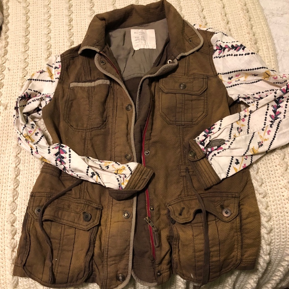 Free People Distressed Lighhtweight Jacket Med